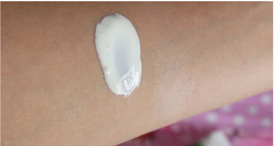 Chất kem Lotion chat-kem-chong-nang-cetaphil-pro.png